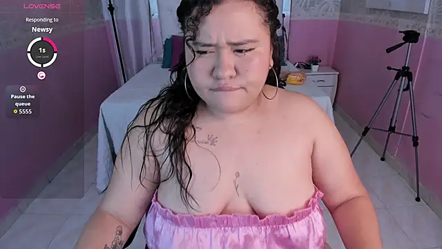 Danna Keys online show from 01-10-26, 03:18