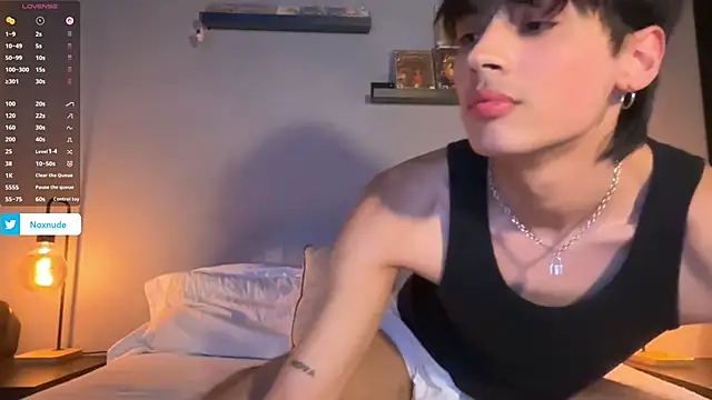 Snapshot of noxnude chatting on 02-16-26, 11:57 noxnude online show from 02-16-26, 11:57