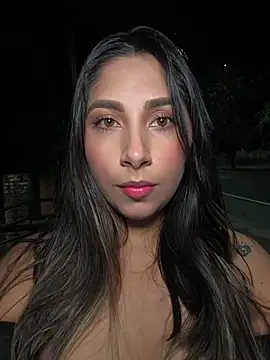 Snapshot of Catalina_ramos chatting on 06-04-26, 05:45 Catalina ramos online show from 06-04-26, 05:45