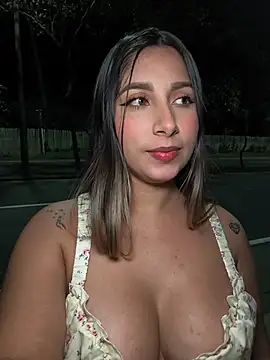 Snapshot of Catalina_ramos chatting on 04-24-26, 04:58 Catalina ramos online show from 04-24-26, 04:58