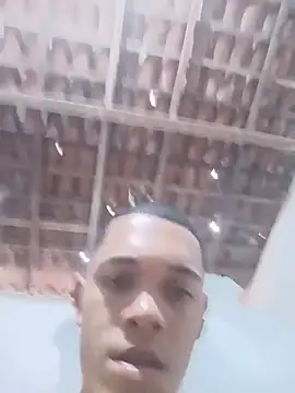 Snapshot of Ruan34635 chatting on 07-27-26, 04:58 Ruan34635 online show from 07-27-26, 04:58