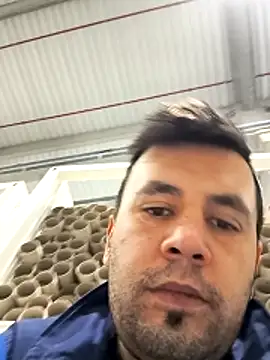 Snapshot of Alexutz21 chatting on 12-21-25, 09:33 Alexutz21 online show from 12-21-25, 09:33