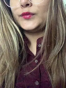 hotladki5 online show from 12-20-25, 07:00