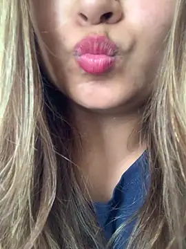 hotladki5 online show from 12-14-25, 07:14