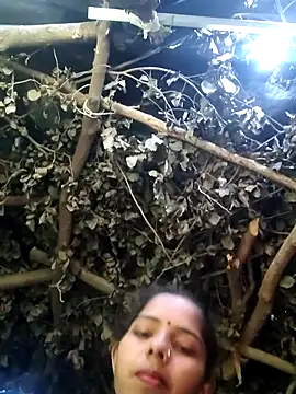 Snapshot of Babita_Gori chatting on 02-19-26, 06:21 Babita Gori online show from 02-19-26, 06:21