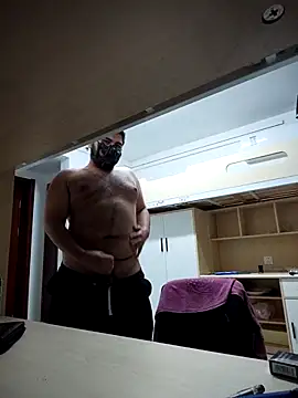 Koma001 online show from 11-23-25, 05:56