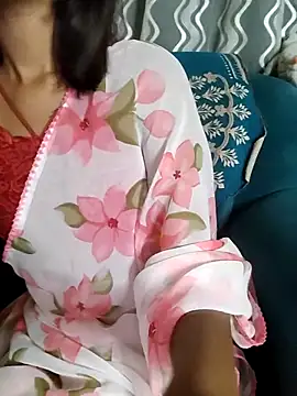 Snapshot of Ammu_Kutty143 chatting on 05-08-26, 04:22 Ammu Kutty143 online show from 05-08-26, 04:22
