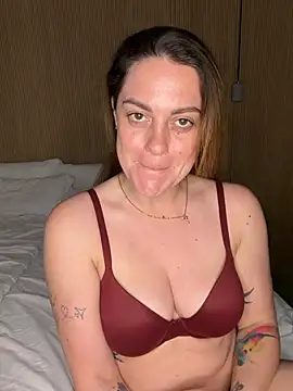 laraslittlesecrett online show from 04-23-26, 11:16