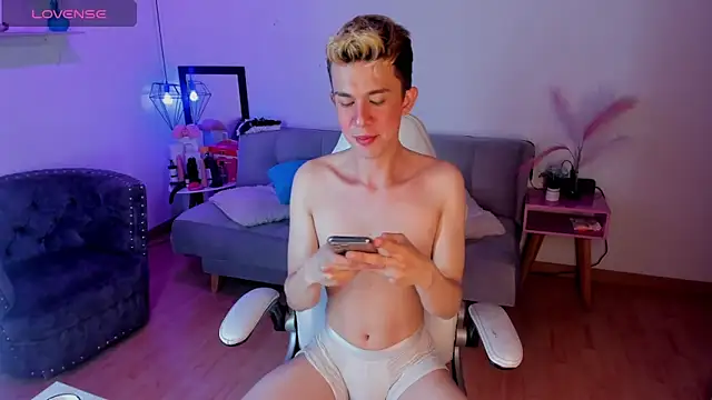 Juaan Diick online show from 02-09-26, 05:22