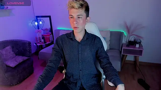 Juaan Diick online show from 02-04-26, 08:26