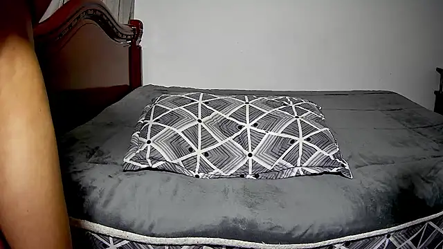 HouseOfHeat online show from 02-24-26, 04:52