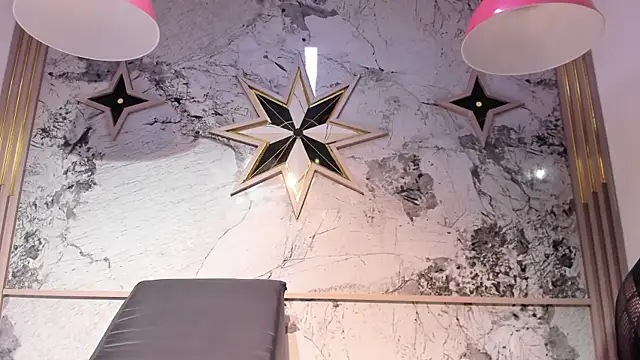 ZoeCollin online show from 02-12-26, 07:46