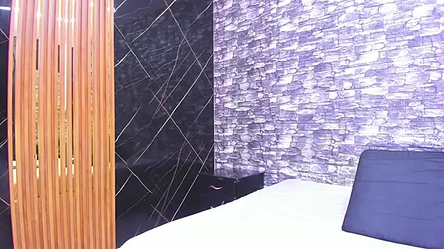 ZoeCollin online show from 12-05-25, 03:16