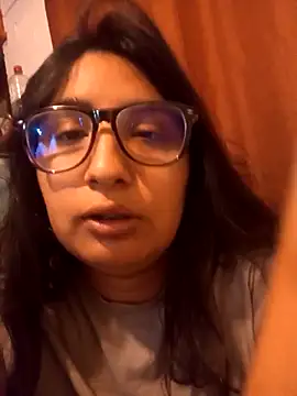 Bizcochitoc4 online show from 12-04-25, 02:16