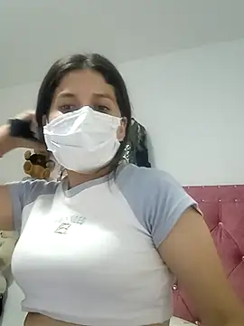 Snapshot of dulcecielo_ chatting on 01-13-26, 10:35 dulcecielo online show from 01-13-26, 10:35