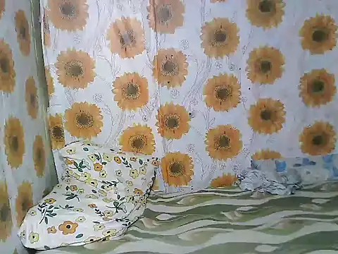 Smilinglovely online show from 03-28-26, 07:04