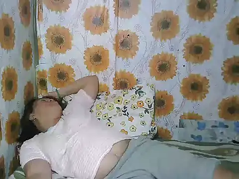 Smilinglovely online show from 03-13-26, 02:00