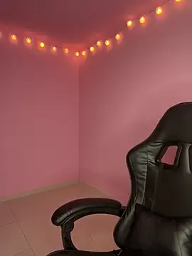 Davne  online show from 12-19-25, 10:56