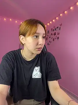 Snapshot of Davne_ chatting on 04-26-26, 01:03 Davne online show from 04-26-26, 01:03