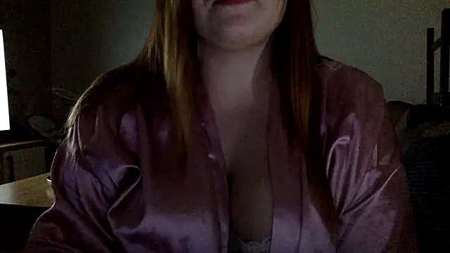 Snapshot of Blue-Coxy chatting on 12-18-25, 10:24 Blue-Coxy online show from 12-18-25, 10:24