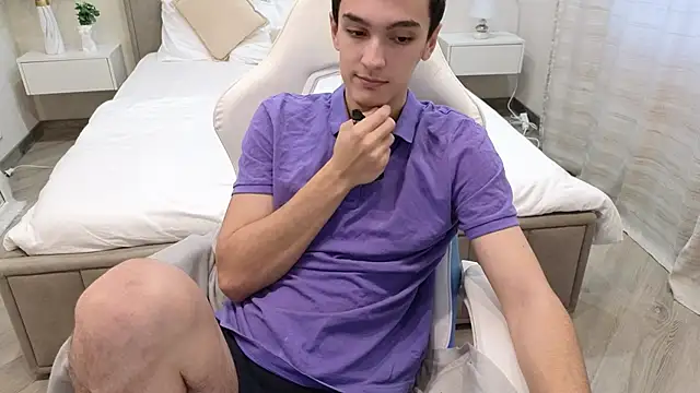 MoonlinSkinn online show from 12-03-25, 08:03