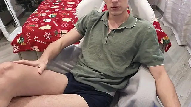 MoonlinSkinn online show from 12-21-25, 08:05