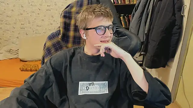 Snapshot of themortydaglish chatting on 06-01-26, 07:13 themortydaglish online show from 06-01-26, 07:13