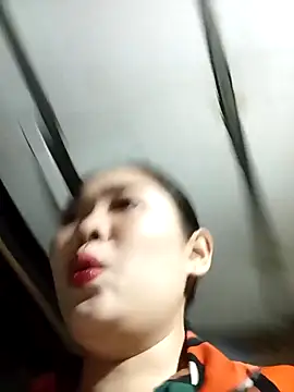 Lin-kute98 online show from 02-28-26, 12:49