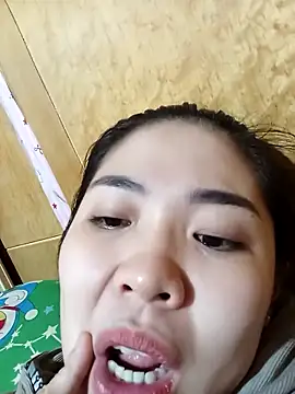 Lin-kute98 online show from 02-10-26, 06:12