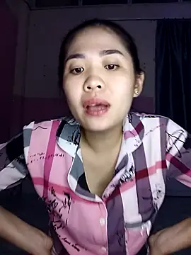 Snapshot of Lin-kute98 chatting on 01-12-26, 12:23 Lin-kute98 online show from 01-12-26, 12:23