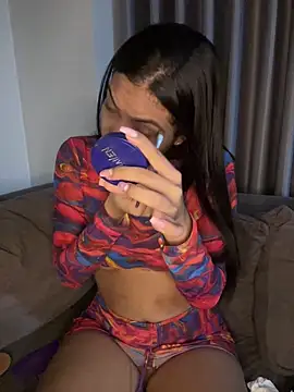 KarolRojas 22 online show from 06-07-26, 07:02