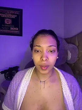 KarolRojas 22 online show from 04-10-26, 11:12