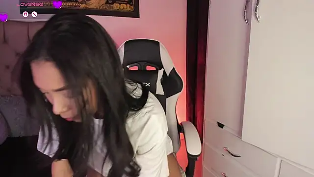 KarolRojas 22 online show from 06-24-26, 08:50