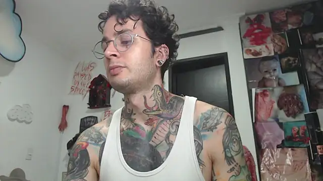 CryBoy13 online show from 01-10-26, 05:47