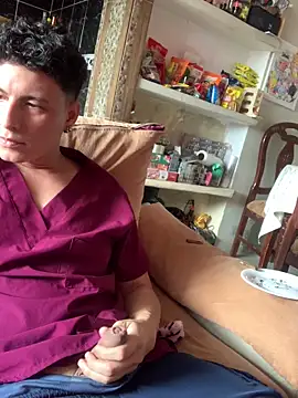 angelxxx95 online show from 02-11-26, 07:14