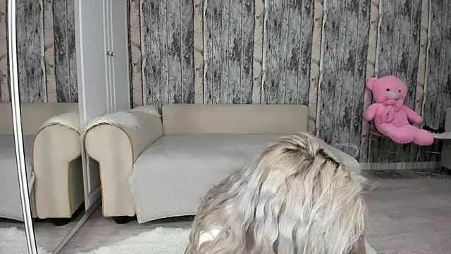 SexyElisabeth online show from 01-12-26, 04:30