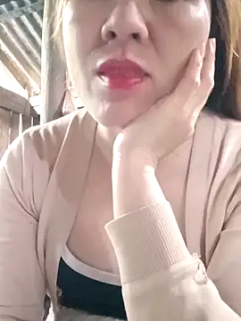 Lily-ross22 online show from 12-18-25, 04:28