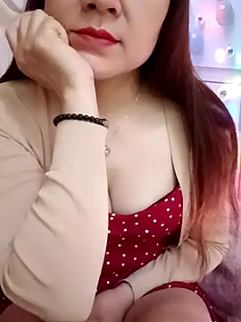 Snapshot of Lily-ross22 chatting on 03-11-26, 05:12 Lily-ross22 online show from 03-11-26, 05:12