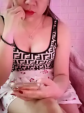 Snapshot of Lily-ross22 chatting on 03-16-26, 05:55 Lily-ross22 online show from 03-16-26, 05:55