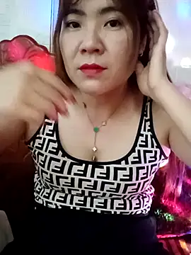 Snapshot of Lily-ross22 chatting on 02-27-26, 04:29 Lily-ross22 online show from 02-27-26, 04:29