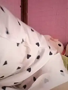 Snapshot of Lily-ross22 chatting on 04-12-26, 02:53 Lily-ross22 online show from 04-12-26, 02:53