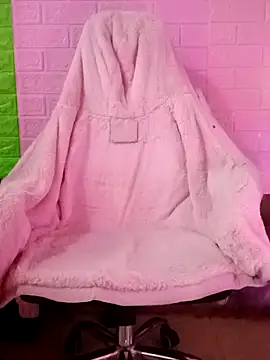 Snapshot of Lily-ross22 chatting on 03-20-26, 03:18 Lily-ross22 online show from 03-20-26, 03:18