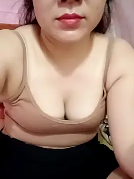 Snapshot of Lily-ross22 chatting on 07-16-26, 04:59 Lily-ross22 online show from 07-16-26, 04:59