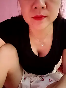 Snapshot of Lily-ross22 chatting on 03-30-26, 03:57 Lily-ross22 online show from 03-30-26, 03:57