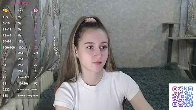 Ave Costly online show from 01-12-26, 04:25