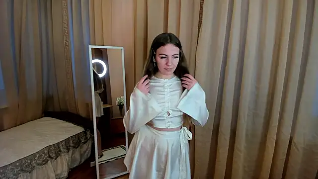 KiraRustle online show from 11-27-25, 02:23