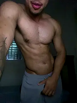 Snapshot of MoreninhoMagrinho chatting on 12-19-25, 03:32 MoreninhoMagrinho online show from 12-19-25, 03:32