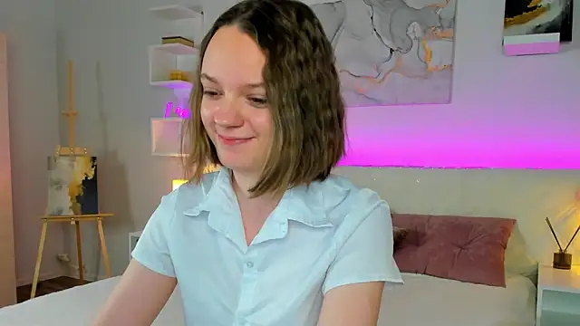 Olivia Riesz online show from 12-01-25, 02:12