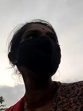 Snapshot of Anita-Dube chatting on 07-13-26, 12:43 Anita-Dube online show from 07-13-26, 12:43