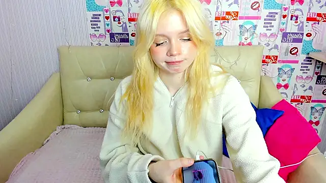 AlysaMeow online show from 01-08-26, 10:10